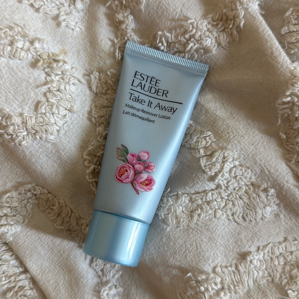 5/25✨Estée Lauder take it away makeup remo…